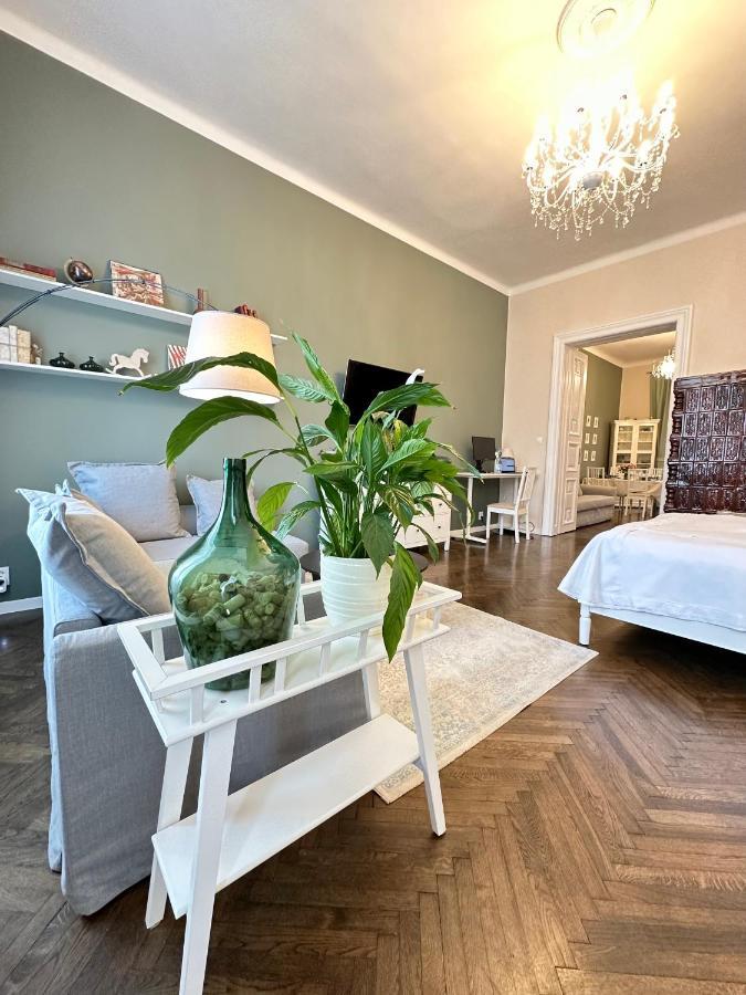 The Spot With Green Chair - Cozy Space Near Danube Budapest Exterior foto